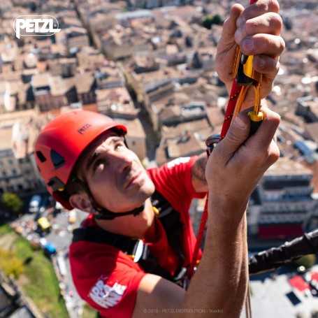 PETZL Ascension B17A — Ergonomic Rope Ascender Blocker 8–13 mm • Right or Left Hand