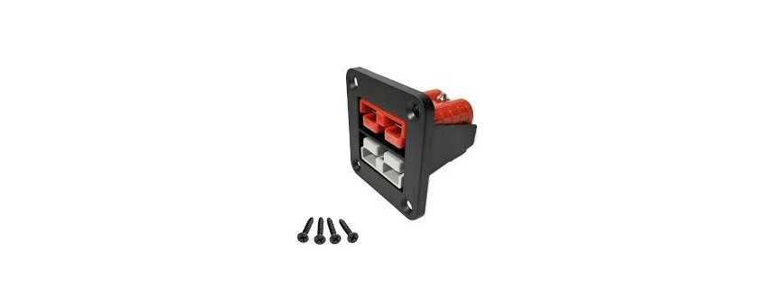 Flush-mounted plug terminals