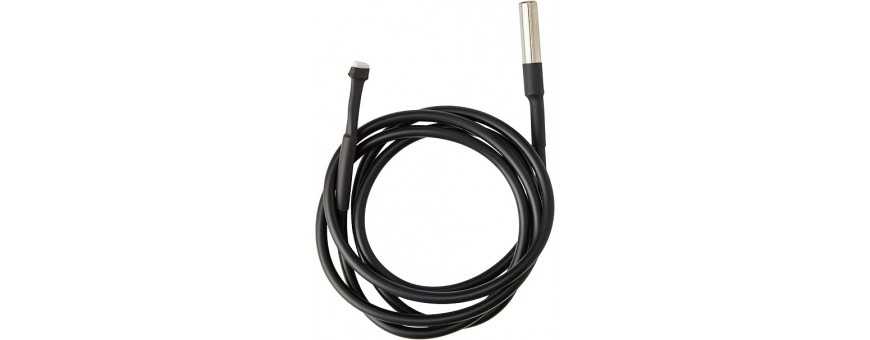 Temperature probes and detectors