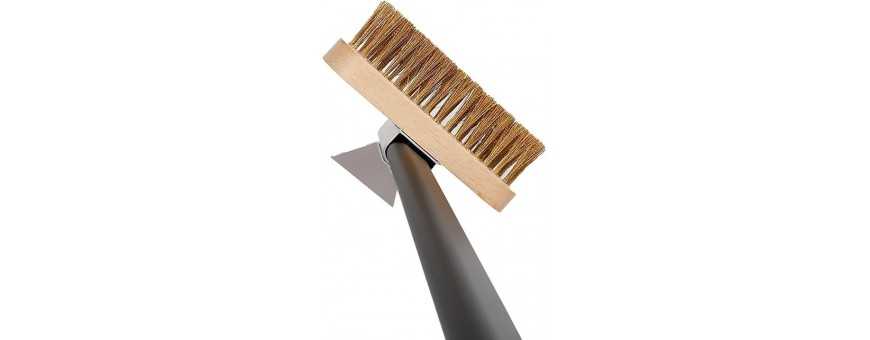 Barbecue scraper brushes