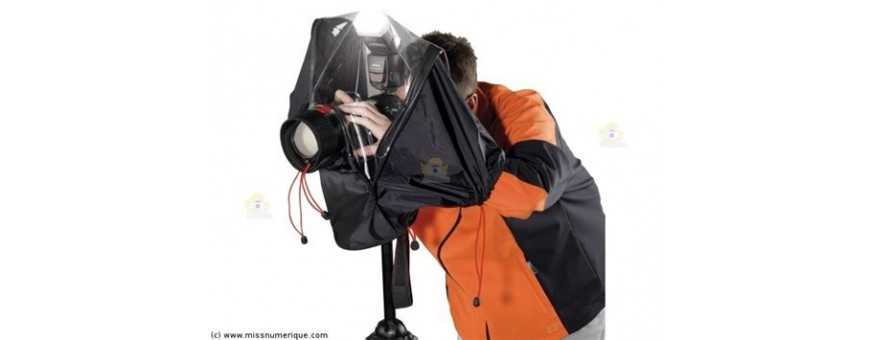 Rain protection for binoculars