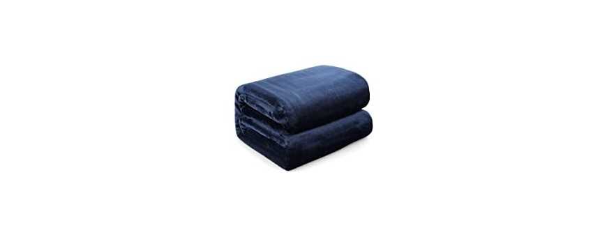 Blankets, plaids and quilts