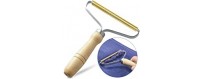 Anti-pill razors