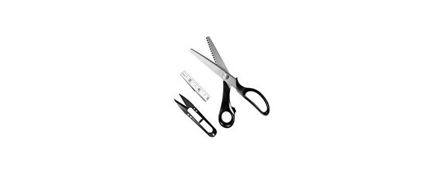 Serrating scissors