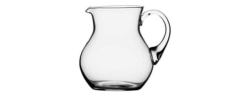 Pitchers, carafes and decanters