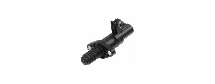 Clutch slave cylinder