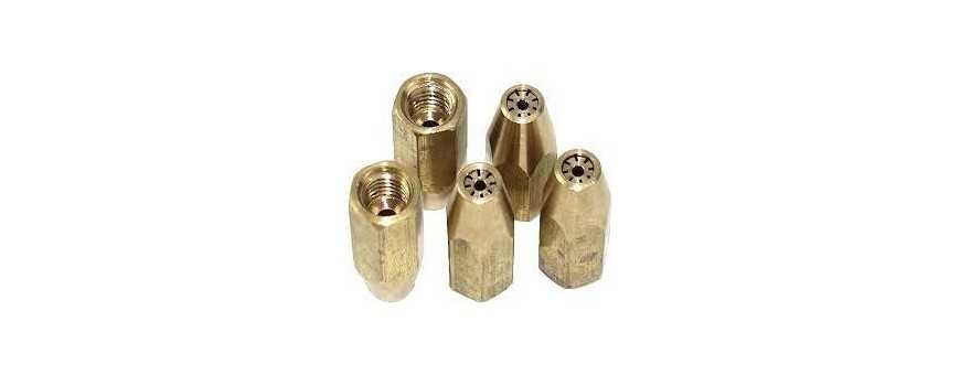 Nozzles for brazing